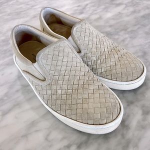Bottega Veneta men's beige suede, woven slip on loafers. US 8.5